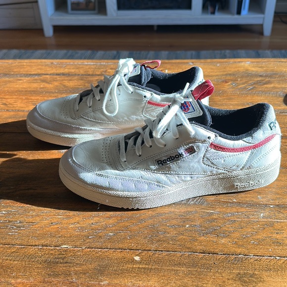 Reebok shoes - Picture 3 of 5